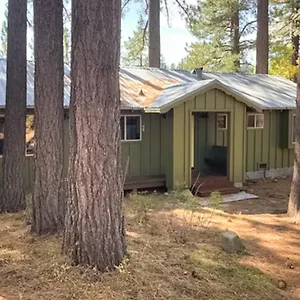 度假居 Black Bart Retreat, 南太浩湖